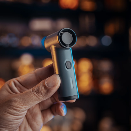 NEF Nano - Palm-Sized High-Speed Handheld Fan